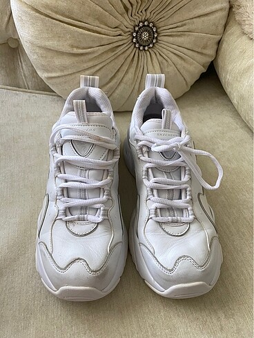 39 Beden Skechers D?lites 3.0 beyaz spor ayakkabı sneaker