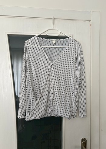 H&M V Yaka Uzun Kollu Puantiyeli Bluz