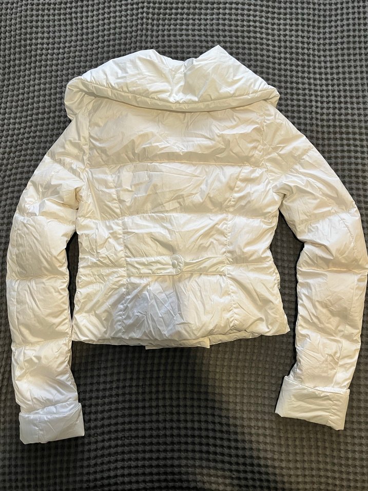 Fitted Kesim Beyaz Kışlık Kadın Mont - Görsel 3