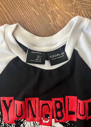 BERSHKA Siyah Rock Punk Baskılı Tişört - Görsel 2