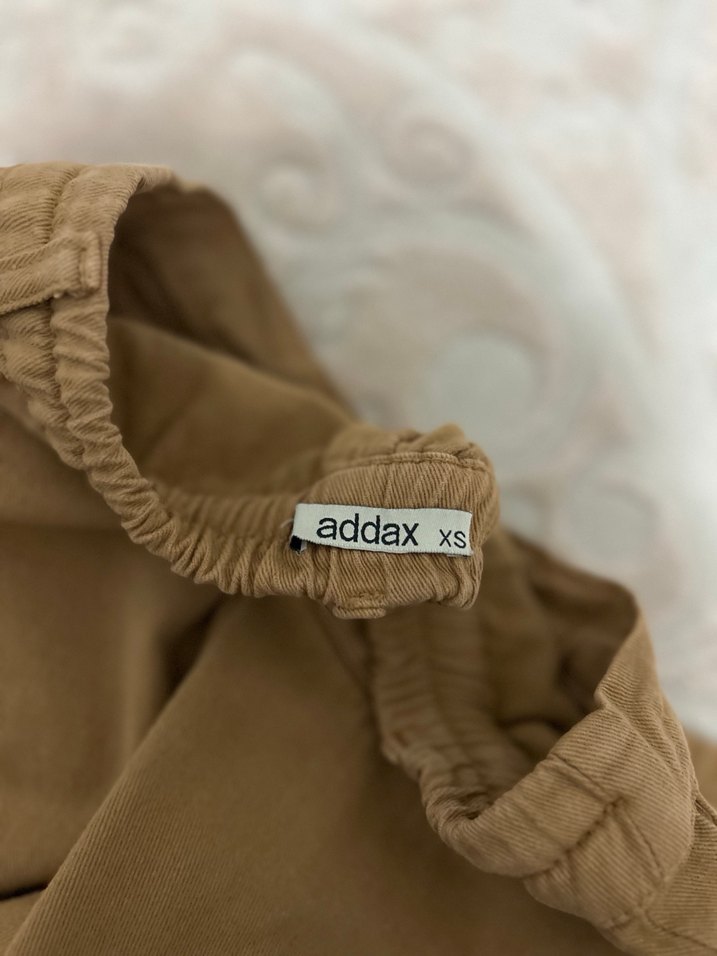 Bej Düğmeli Bol Kesim PamukluKadın Pantolon - Görsel 3