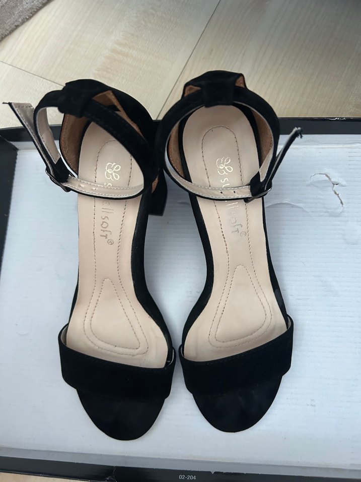 Klasik Siyah Tokalı Kadın Topuklu Ayakkabı - Görsel 5