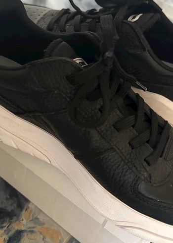 Siyah Bağcıklı Lacoste Spor Ayakkabı - Görsel 2