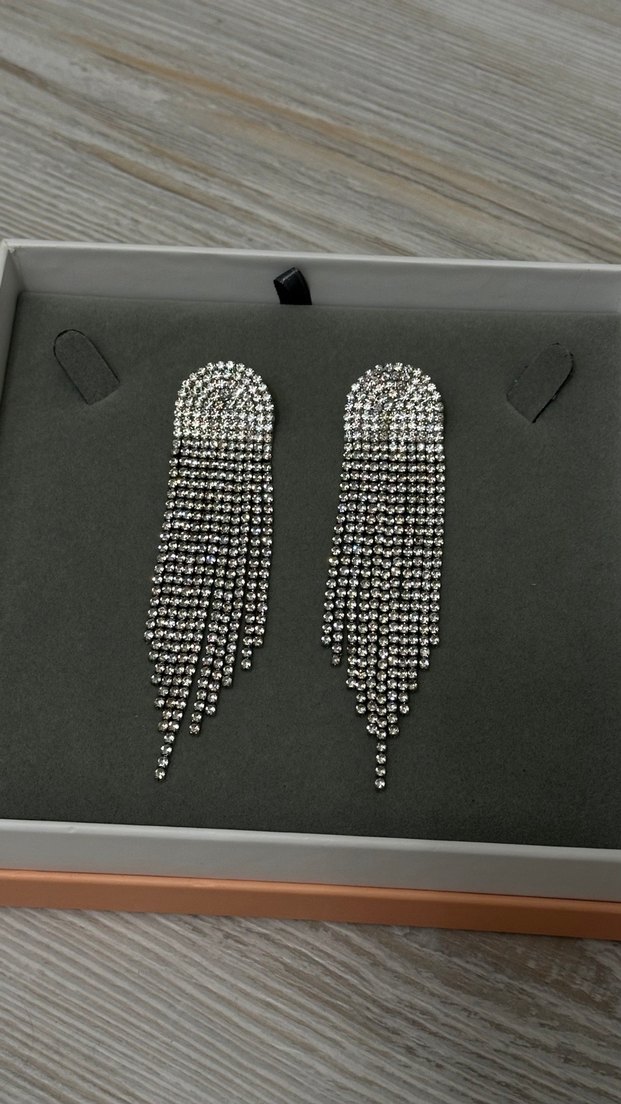 Uzun Payetli Küpe - Görsel 2