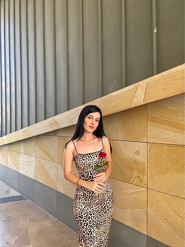 xs Beden bershka leopar elbise