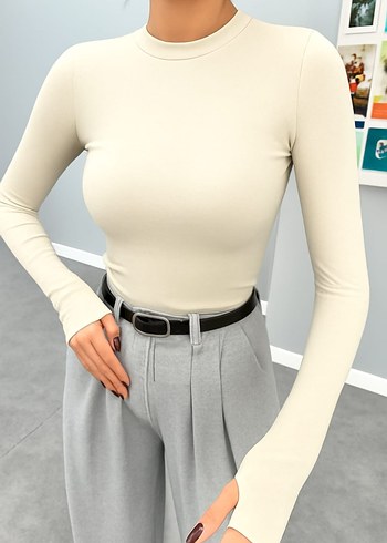 Siyah Yüksek Yaka Uzun Kollu Bluz - Görsel 4