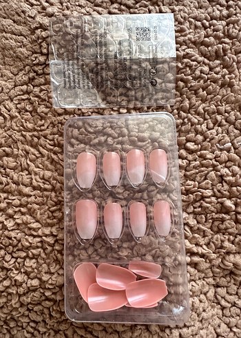 Bej Pastel Takma Tırnak Seti - Görsel 2