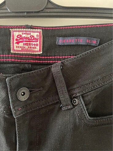 28 Beden siyah Renk Superdry kot