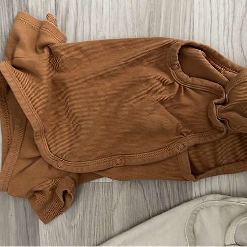 3 Ay Beden çeşitli Renk H&M zıbın seti