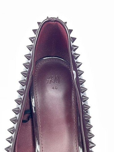 40 Beden çeşitli Renk H&M Stiletto %70 İndirimli.
