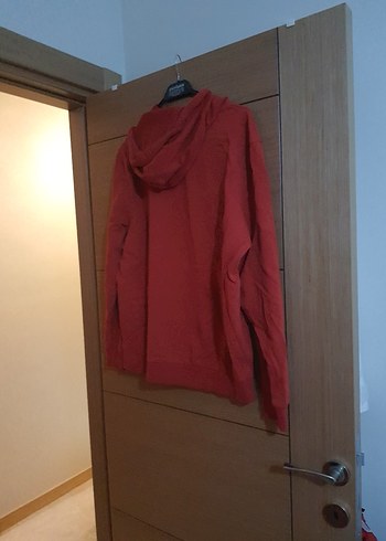Kırmızı Kapüşonlu Mavi Jeans Sweatshirt - Görsel 4
