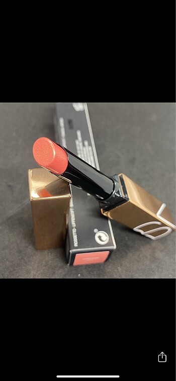  Beden NARS shine lipstick orgasm rengi