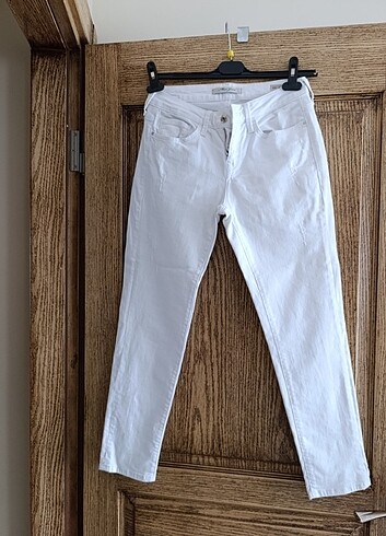 Mavi jeans beyaz kot pantolon 