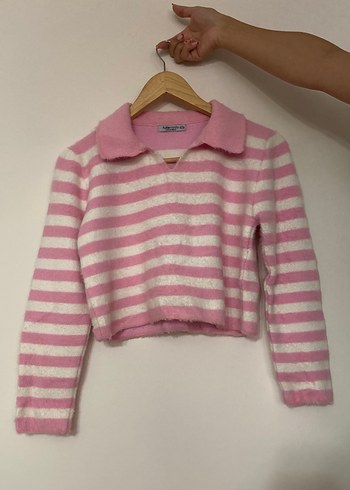 Pembe Çizgili Yakalı Kadın Kazak