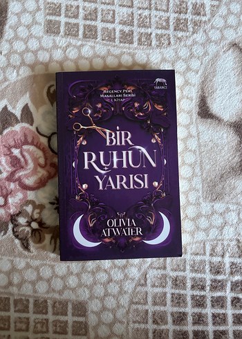 Bir Ruhun Yarısı - Olivia Atwater