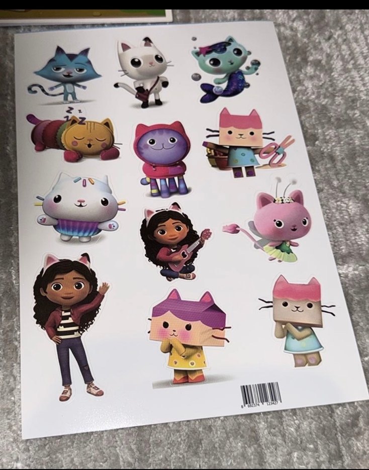 Gabby's Dollhouse Boyama Kitabı ve Çıkartmalar - Görsel 3