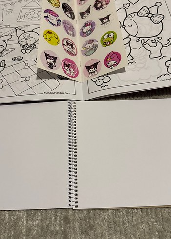Kuromi Boyama Kitabı ve Sticker Maske - Görsel 3
