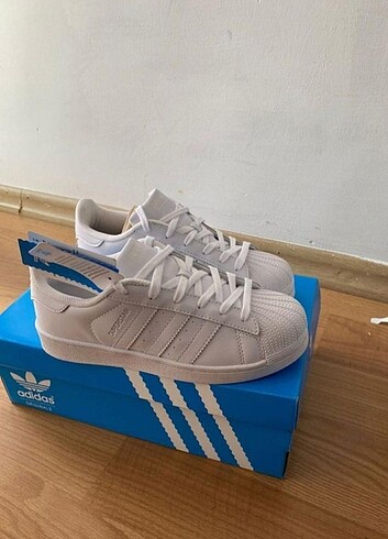 38 Beden Adidas Süperstar 