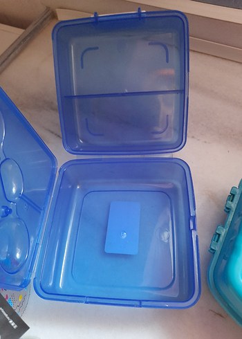 Renkli Bebek Biberonları ve Saklama Kutuları - Görsel 4