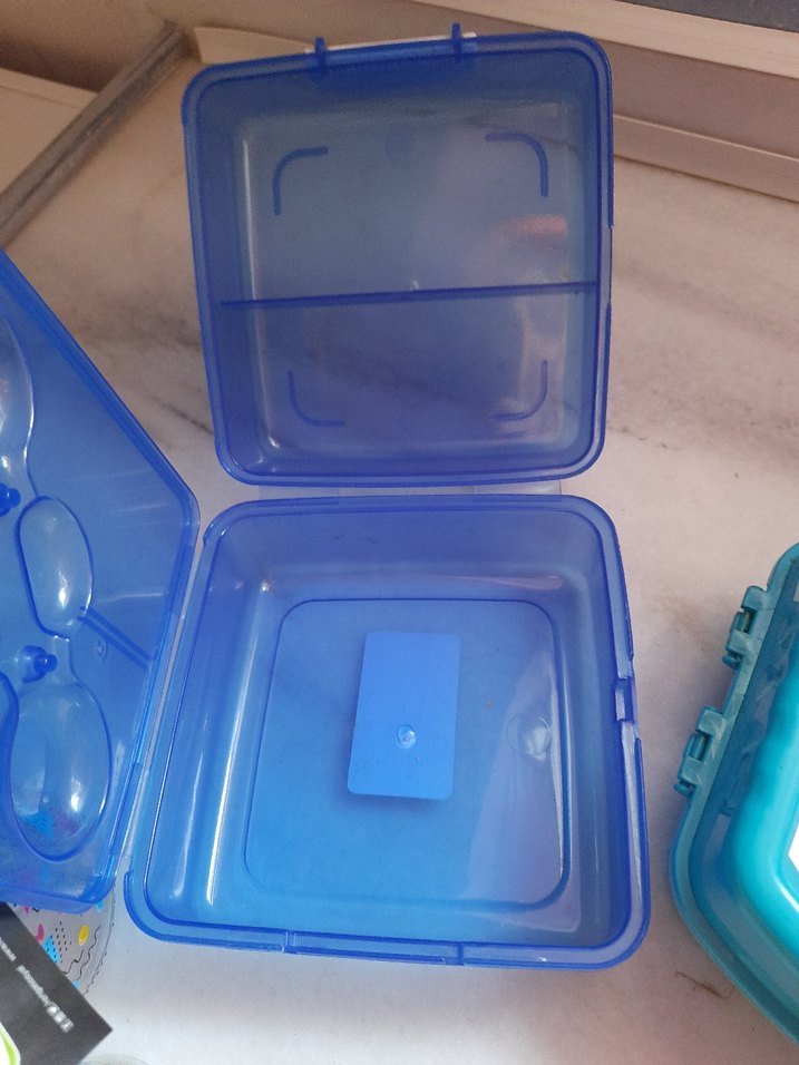 Renkli Bebek Biberonları ve Saklama Kutuları - Görsel 4