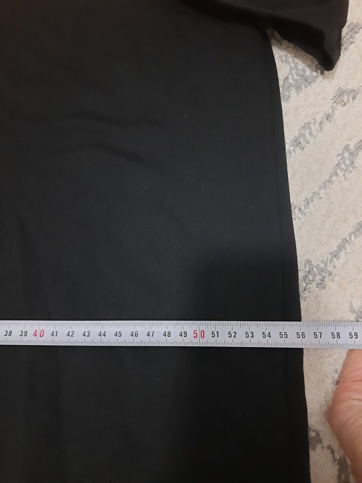 Siyah Baskılı Kapüşonlu Kısa Kollu Tişört - Görsel 2