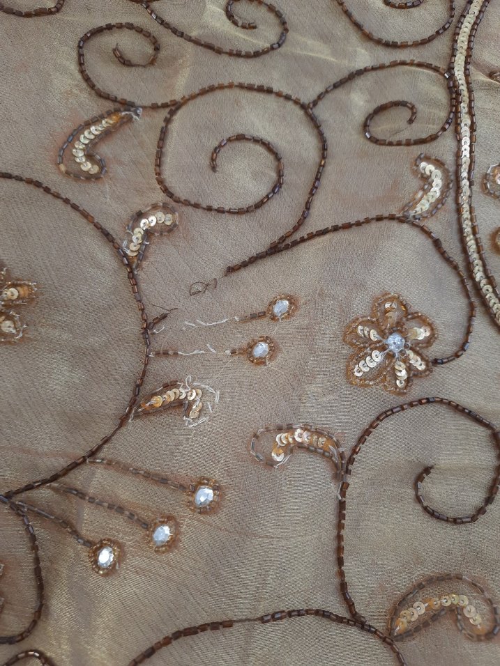 Kahverengi Nakışlı Masa Örtüsü - Görsel 5