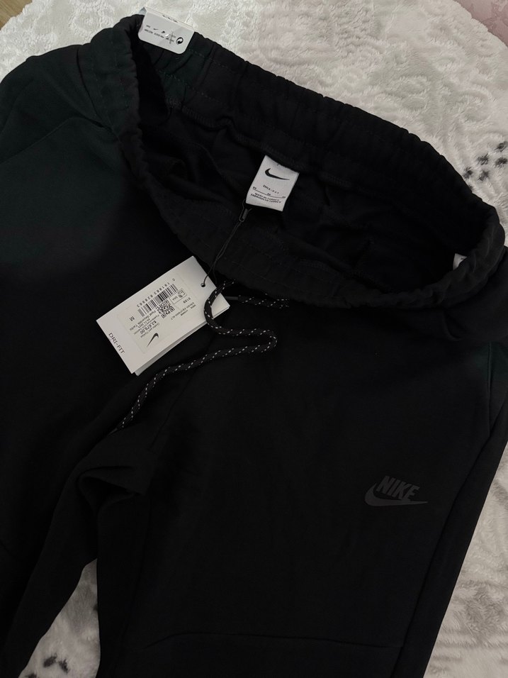 Erkek Siyah Fermuarlı Rahat Eşofman - Görsel 5