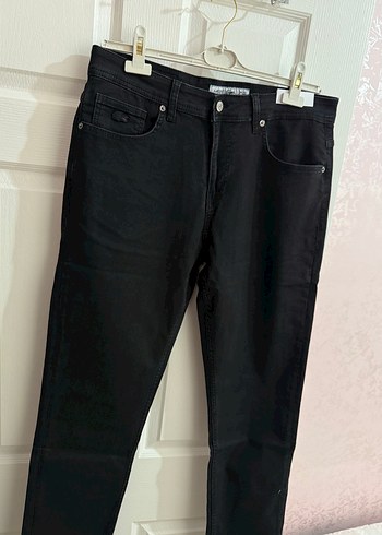 Lacoste Siyah Düğmeli Regular Fit Kot Pantolon - Görsel 5