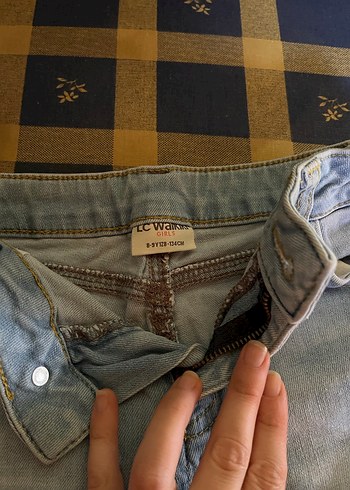 Nakışlı Gri Kadın Kot Şort - Görsel 2