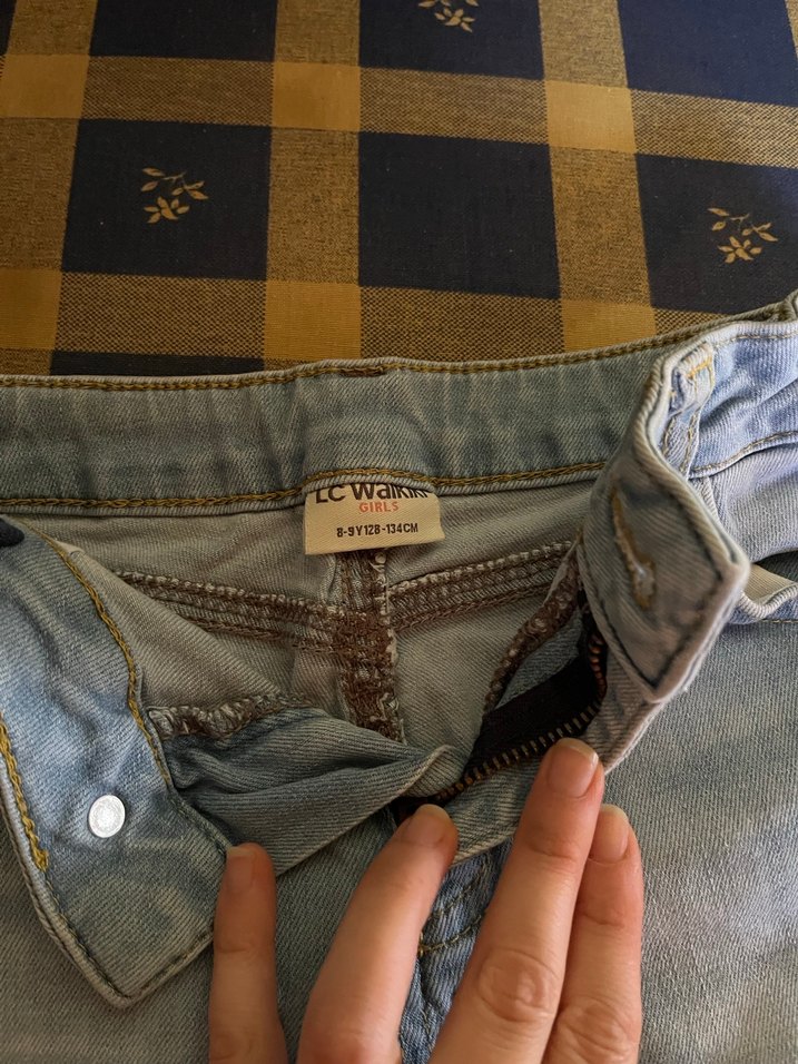 Nakışlı Gri Kadın Kot Şort - Görsel 2