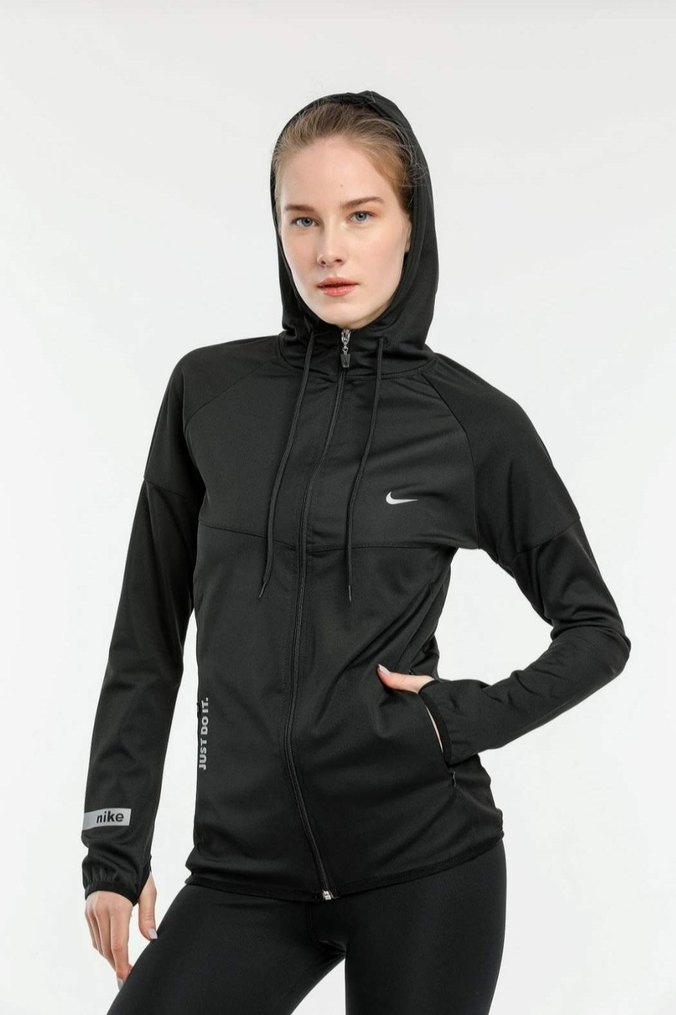 Siyah Fermuarlı Yüksek Yakalı Spor Üst - Görsel 2