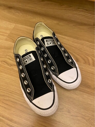 Siyah converse