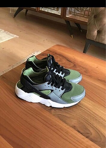 Haki nike huareche