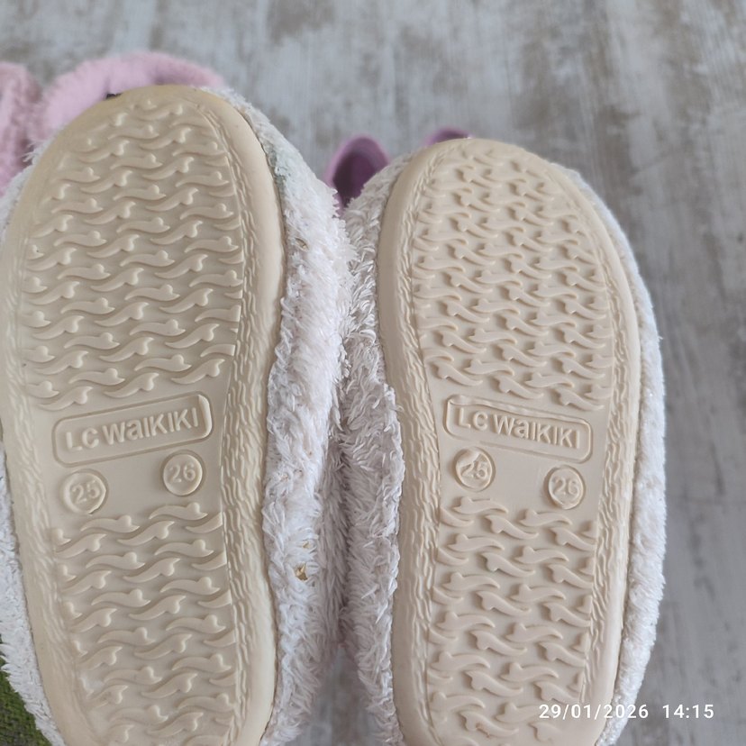 Kızlar için Renkli Nakışlı Sıcak Örme Terlik - Görsel 4