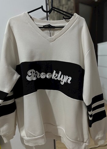 Brooklyn Baskılı Kadın Beyaz Sweatshirt