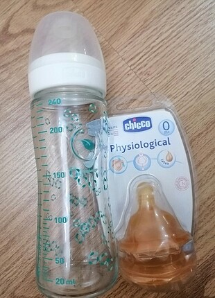 Chicco 240ml cam biberon ve 4 adet kullanılmamış kauçuk biberon