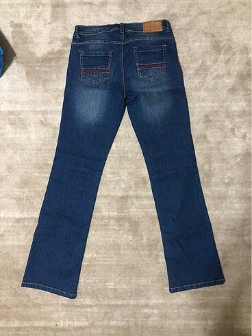 s Beden Low rise coquette jean