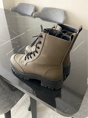 Pull&bear kadın bot