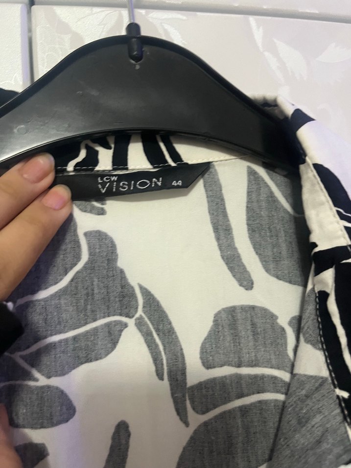 Siyah beyaz desenli elbise - Görsel 4