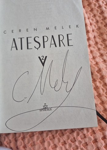Beden Ceren Melek'ten Ateşpare imzali kitaplar