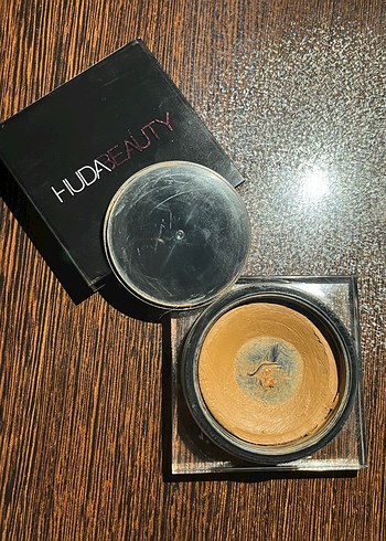 Huda Beauty Tantour Krem Kontür Bronzer - Görsel 5