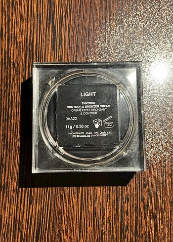 Huda Beauty Tantour Krem Kontür Bronzer - Görsel 2