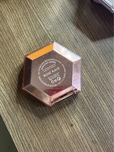  Beden Fenty Beauty Rose Rave Highlighter Aydınlatıcı