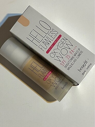 Benefit Hello Flawless Oxygen Wow Fondöten Ivory