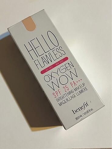 Benefit Cosmetics Benefit Hello Flawless Oxygen Wow Fondöten Ivory