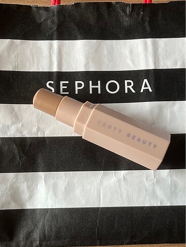 Fenty Beauty Amber Stick Kontür ve Rare Joy allık