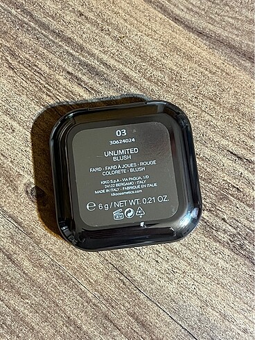 Beden Kiko Unlimited Blush 03 Allık