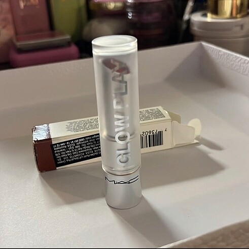 MAC Glow Play Lip Balm 452
