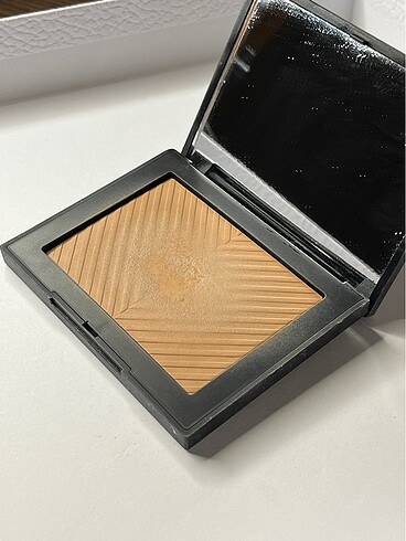 Nars NARS Sun Wash Laguna Bronzer