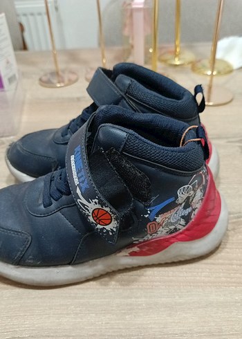 32 Beden Erkek Çocuk Lacivert Spor Ayakkabı